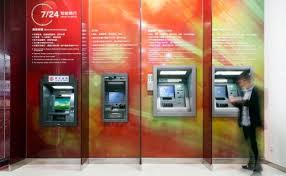 10 Branches Designed To Wow The Digital Banking Consumer Branch Design Banking Bank Design