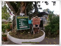 Kapal ini dibuat tahun 1996 dengan bendera indonesia dan tipe. Azueriena Norash Jjcm Bukit Bendera Penang Hill Pulau Pinang