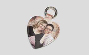 We've compiled a list of classic favorites, including thoughtful and romantic gifts, along with unique. Unique Gift Ideas For Girlfriend That Are More Meaningful Than Chocolate