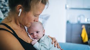 Una mamma racconta perché adora ascoltare i podcast di donne che non  vogliono figli