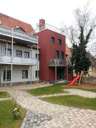 Generationsübergreifend für fami­li­en, paa­re, allein­er­zie­hen­de und sin­gles jeden alters. 4 Zimmer Wohnung Zu Vermieten Brauhausstrasse 8 06217 Merseburg Saalekreis Mapio Net