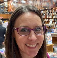 How did Jesus give priests the power to turn bread and wine into his body  and blood?