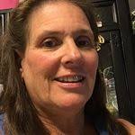 Leann Gee's Instagram, Twitter & Facebook