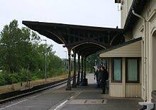Der hamburger hauptbahnhof liegt zentral am östlichen rand der innenstadt.er befindet sich etwa 800 meter nordöstlich vom hamburger rathaus, die kürzeste entfernung zur elbe bzw. Bahnstrecke Kiel Lubeck Wikipedia