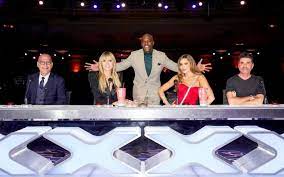 America S Got Talent Judge Howie Mandel Reveals How Golden Buzzers Are Selected And Shocking Changes Coming For Season 16 In 2021 America S Got Talent Terry Crews Howie Mandel
