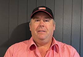 Jason Elders's Instagram, Twitter & Facebook