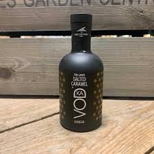 Indulge your tastebuds with sweet caramelized sugar and soft english toffee, balanced with a light saltiness that draws out the caramel for a taste that is completely delicious. Lakes Salted Caramel Vodka 20cl