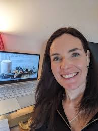 Penelope Henderson's Instagram, Twitter & Facebook