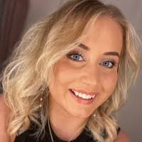 Abbie Cooper's Instagram, Twitter & Facebook