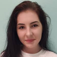 Mina Mehdi's Instagram, Twitter & Facebook