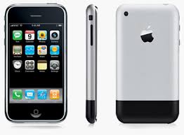 Remember The Old Iphone 2g Well Apple Will No Longer Support It According To Jobs And It S Going To Be Time To Update Iphone 2g Iphone Iphone Os