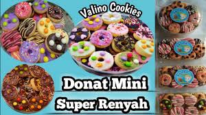 Buat kamu yang mau membuat donat kampung, berikut ini ada resep donat kampung dari kopi tuku. Kue Kering Donat Mini Cara Dan Resep Membuat Kuker Donat Mini Youtube