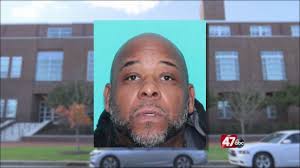 derrick combs Archives