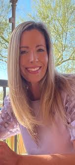 Kristen Little's Instagram, Twitter & Facebook