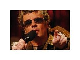 Le amputan dedo a guitarrista de INXS: podría no tocar más