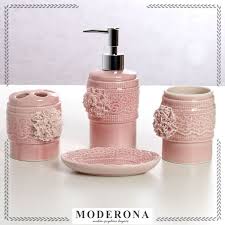 Moderona Seramik Banyo Seti Pembe Banyonuzdaki Standart Duzeni Degistirip Daha Guzel Daha Zarif Hale Getirmek Isteyebilecegi Pembe Banyo Pembe Banyo Setleri