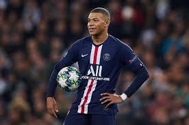 He plays the game like a veteran but you can still catch him goofing around on ig or snap wearing the latest drip, of course. Kylian Mbappe On Twitter Tbt Everyone Is Talking But Nobody Knows Miss My Team Psg Inside