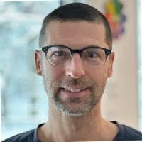 Scott Kilbourn's Instagram, Twitter & Facebook