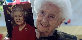 Quilled 40th ruby wedding anniversary card a beautiful handmade quilled 40th ruby anniversary card with quilling roses, daisies and bells. Anniversary Messages The Royal Family