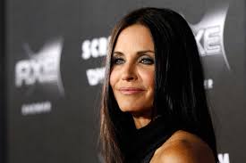 231,378 likes · 906 talking about this. Courteney Cox Starportrat News Bilder Gala De