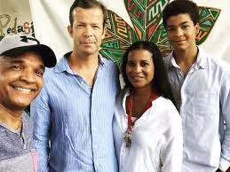 1,409 likes · 24 talking about this. Principe Maximiliano Nicolas Maria De Liechtenstein Esta En Panama Junto A Su Esposa La Panamena Angela Brown Y Su Hijo Alf Tvn Noticias Scoopnest