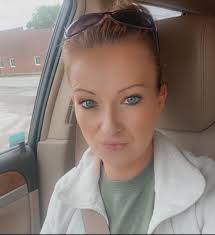 Content creator Lizzie and Erica Support