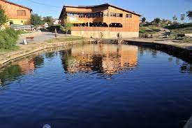Sibiu is 10.6 miles from the camping, while păltiniş is 26.1 miles from the property. Ocna Sibiului Cazare Hotel Ocna Sibiului Cazare In Incinta Lacurilor