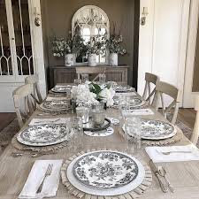 3 581 Likes 361 Comments Leslie Byrd Saeta My100yearoldhome On Instagram Someone Ask Kitchen Table Settings Dining Table Placemats Formal Dining Tables