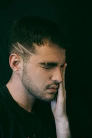 Pin De Carol Em Jao Estilos De Cabelo E Barba Cabelo Masculino Risco No Cabelo Masculino Esta tendência é fortissíma para os cortes de. pinterest