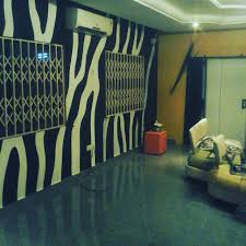 Green views offers a large range of exclusive apartments, each incorporating different layouts and configurations, without giving up the highest standards of design and quality.take a deeper look at the architecture of these collection of living spaces, all of which present a new standard of accommodation in accra. 35 Room Or Interiot Paintings Made In Ghana Ideas Room Painting Ghana
