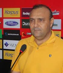 William Simões fica satisfeito com tabela da Copa do Nordeste de 2015