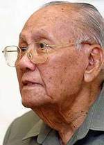 He was married to puan sri kalsom abdul rahman (che tom) in 1943 and has 7 children. An Insight Into Khir S Life And Times The Star