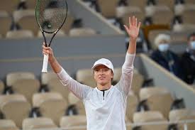 Born on 31 may 2001, the brilliant player is the champion of the 2020 french open and first grand slam competition in poland. Iga Swiatek Tennis Player Profile Itf