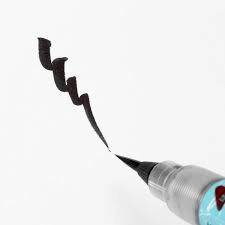 Kuretake launched its first brush pen in 1973, continuing to expand the line with each product having unique features for a variety of use. Pentel Standard Brush Pen Extra Fine Tip Bunbougu