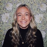 Nicole Minch's Instagram, Twitter & Facebook