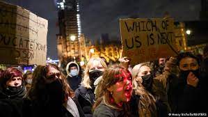 Image captionsarah everard had been walking to her home in brixton when she disappeared. Nach Dem Mord An Sarah Everard Fur Frauen Ist Die Angst Normal Welt Dw 17 03 2021