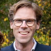 500+ "Houx" profiles