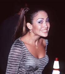 The 5 90s Makeup Trends We Want To Bring Back And 5 We Want To Forget For Good 90s Makeup Look 90s Makeup Trends 90s Makeup