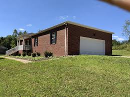 6190 Dewey Carr Rd, Bethpage, TN 37022