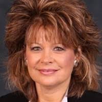 Debora Owen's Instagram, Twitter & Facebook