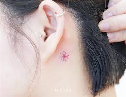 35 Stunning Behind The Ear Tattoo Ideas You Would Fall In Love With Women Fashion Lifestyle Blog Shinecoco Com In 2020 Tattoos Ear Tattoo Behind Ear Tattoo