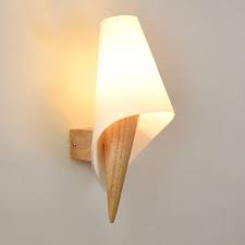 Light è la comodità del trasporto e del montaggio, se ne hai bisogno. Nordic Semplice Applique Da Parete Per La Casa Moderna Lampada Da Comodino In Legno Lampada Da Parete Creativa Soggiorno Corridoio Balcone Lampada Parete Camera Da Letto Luce Bedroom Wall Light Wall Lights For Homewall Light