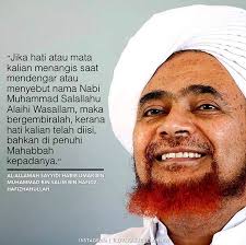 Sahabat sangatlah dekat, tidak ada jarak yang memisahkan. Kata Mutiara Habib Umar Bin Hafidz Cikimm Com