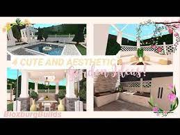 4 Cute And Aesthetic Garden Ideas Bloxburg Tiny House Layout Unique House Design Family House Plans