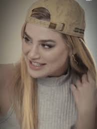 Daisy Lavoy Blake Blossom