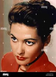 Yvonne de carlo 1953 -Fotos und -Bildmaterial in hoher Auflösung