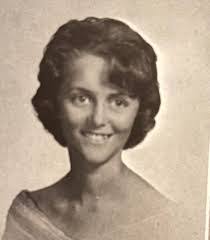 Linda Wages's Instagram, Twitter & Facebook