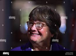 Sister helen mary hi-res stock photography and images