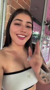 Camila Zambrano: Talento Colombiano en el Escenario