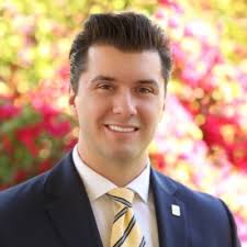 Sports Law Clinic students honored with annual Paul C. Weiler Awards -…